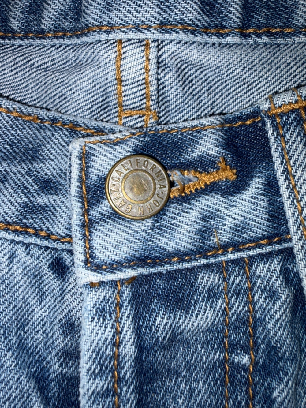 Classic Straight-Leg Women's Blue Jeans - Picture 4 of 9